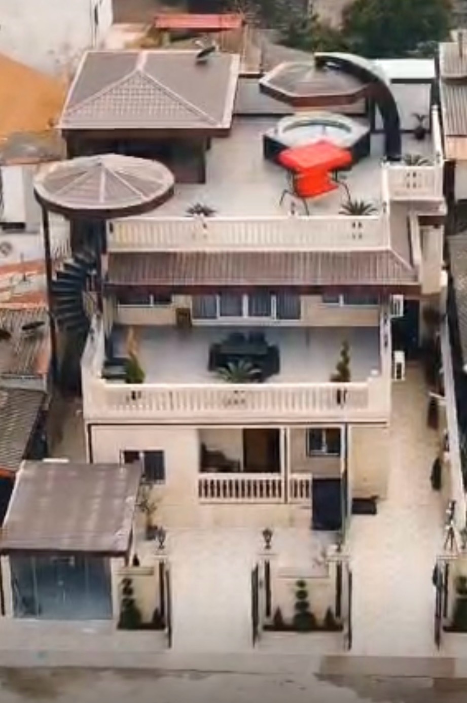 اجاره ویلا سه خوابه استخردار ساحلی رامسر - ویلا ساحلی در رامسر