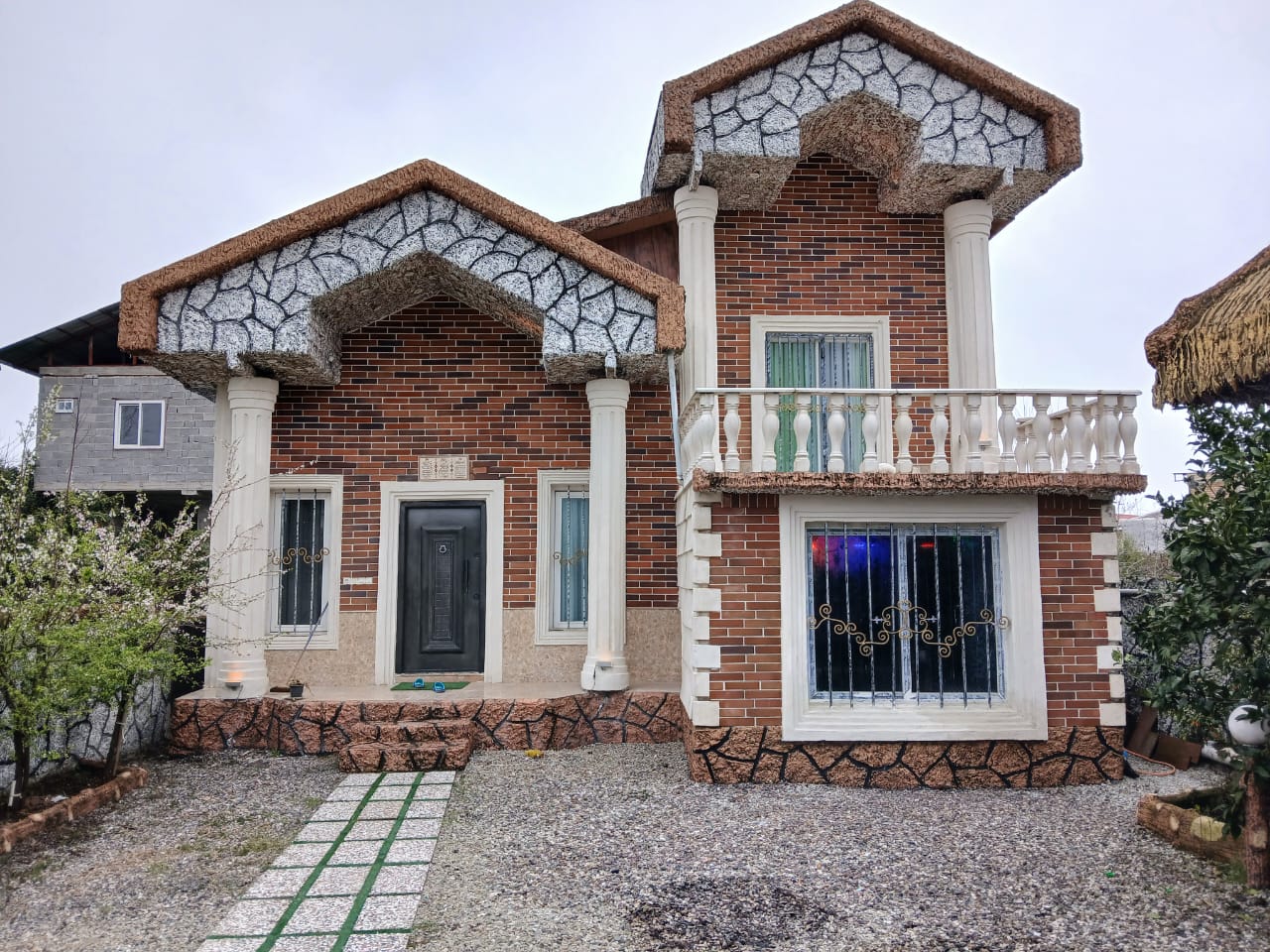 اجاره ویلا دو خوابه استخردار ساحلی تنکابن - ویلا ساحلی در تنکابن