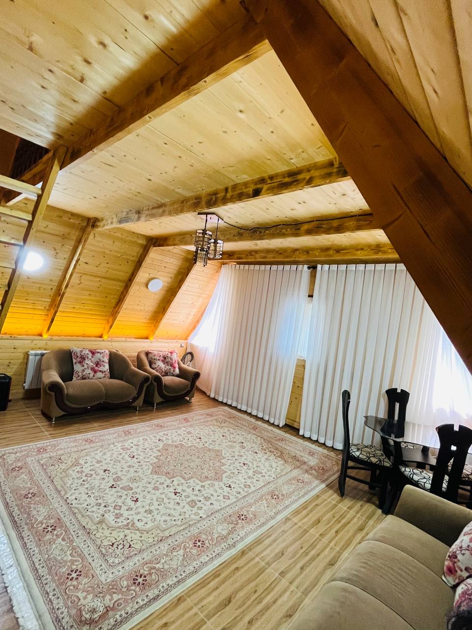 اجاره کلبه یک خوابه استخردار جنگلی سواد کوه - تصویر 3