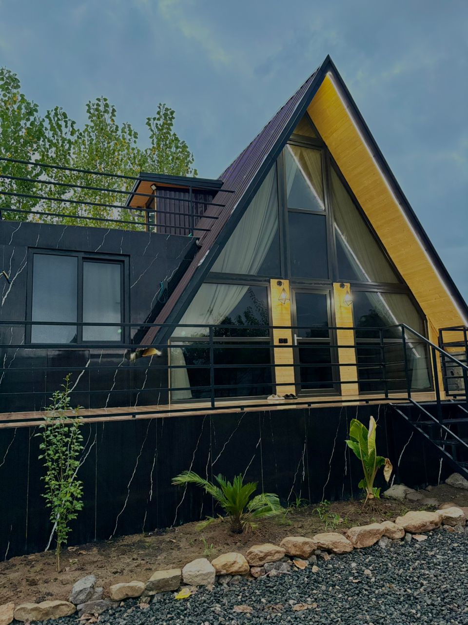 اجاره کلبه سه خوابه  جنگلی سواد کوه - کلبه جنگلی در سواد کوه