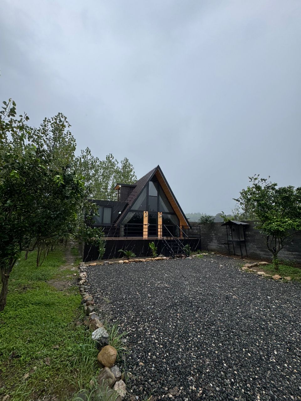 اجاره کلبه سه خوابه  جنگلی سواد کوه - تصویر 2