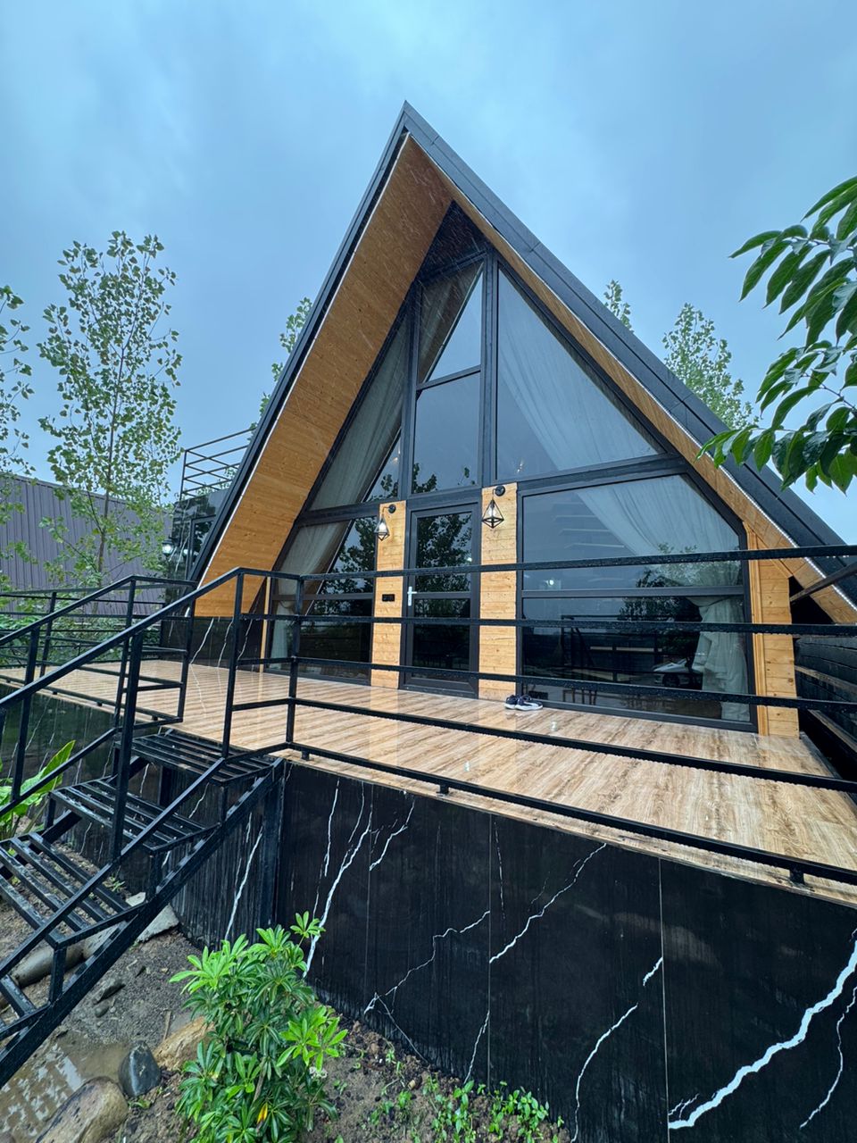 اجاره کلبه سه خوابه  جنگلی سواد کوه - تصویر 3